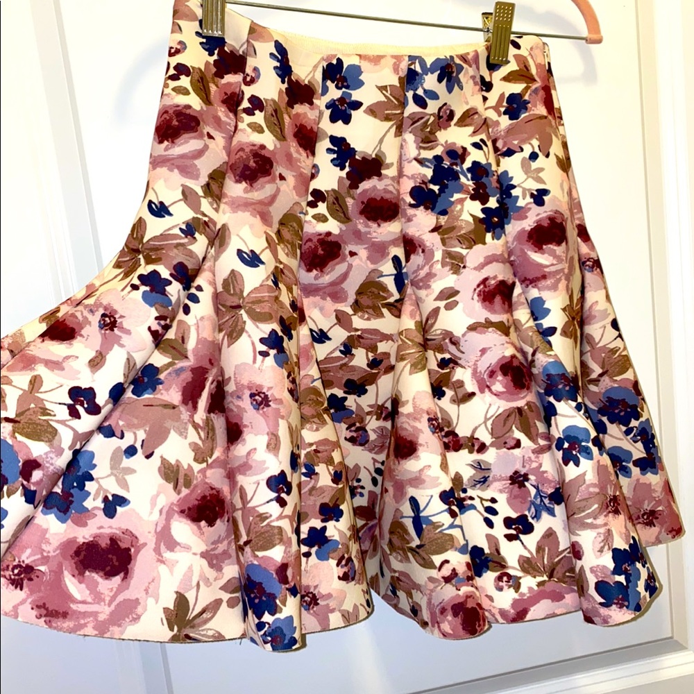 Size 6 Floral Skirt